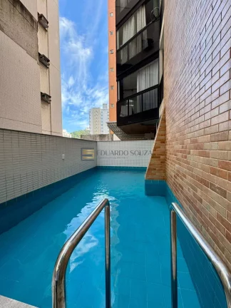 Imagem Dois Quartos no estilo Casa Cor na Praia da Costa