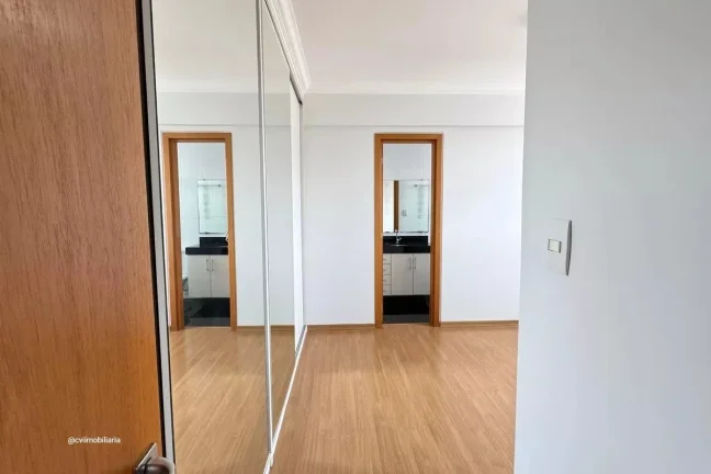 Imagem Oportunidade única para quem busca um lar completo em uma das regiões mais desejadas da cidade. O ...