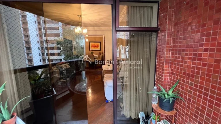 Imagem Localizado no prestigiado bairro Cambuí, este apartamento combina conforto, praticidade e uma excel...