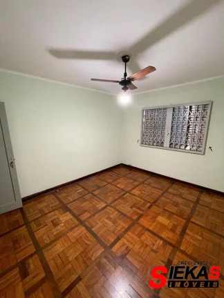 Imagem Casa para locação no Tatuapé - São Paulo-SP com 3 quartos, 2 banheiros e 230m². Venha conferir!
