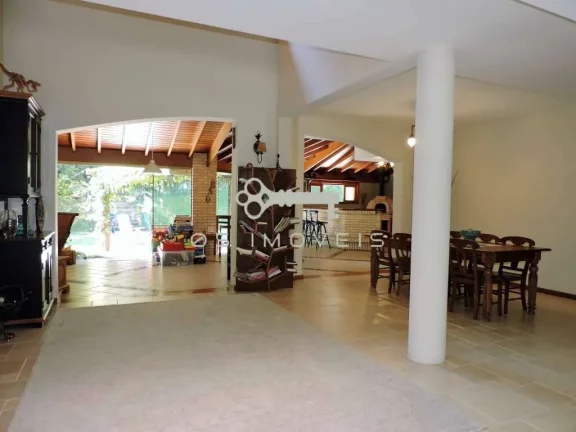 Imagem Casa no Cond. Forest Hills - Piscina aquecida, a. gourmet e muita natureza!