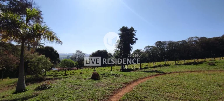 Imagem Área com 26.000 m² à 3 km do centro de Itatiba! Live Imóveis