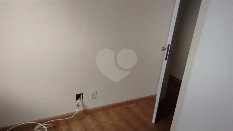 Imagem Apartamento à venda com 3 quartos, sendo 1 suíte, no condomínio Edifício Jardim São Paulo, São Paulo - SP