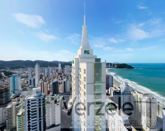 Imagem Apartamento Quadra Mar para Venda em Balneário Camboriú / SC no bairro Centro