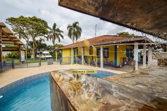 Imagem Chácara com 2800m2, 500m2 de construção, Piscina, Espaço Gourmet