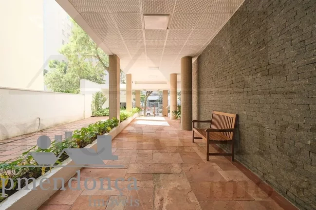 Imagem Apartamento na Rua Sabará com 3 quartos( 1 suíte ) e 1 vaga, 130m²