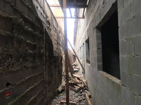 Imagem Sobrado com 2 dormitórios à venda, 58 m² por R$ 300.000,00 - Aviação - Praia Grande/SP