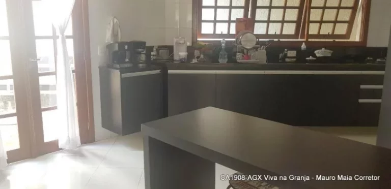 Imagem Casa com 4 dormitórios à venda, 288 m² -Granja Viana - Carapicuíba/SP