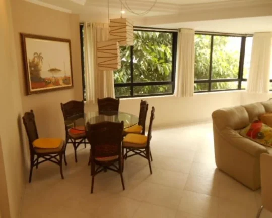 Imagem Apartamento à venda no Guarujá na Praia das Pitangueiras.