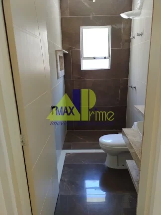 Imagem Imperdível casa de 3 quartos e ampla área na Vila Santista, Atibaia-SP - 1,97m², 1 suíte, 3 salas, 3 banheiros, 6 vagas.