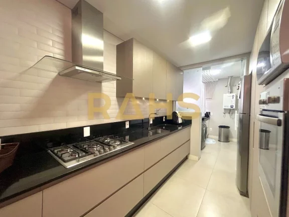 Imagem Excelente apartamento semi mobiliado em condomínio de alto padrão no bairro Saguaçu em Joinville,...