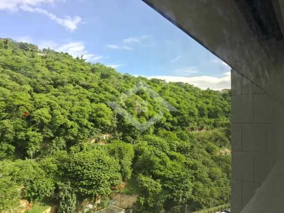 Imagem Sala Comercial de 126m² na Torre do Rio Sul – Excelente Estrutura e Localiz