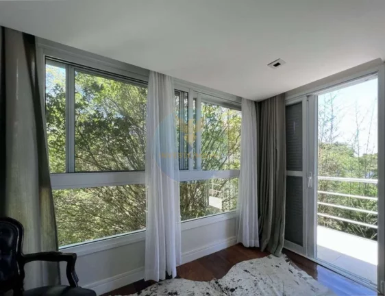 Imagem Casa em Condomínio a Venda no bairro Granja Viana - Jandira, SP