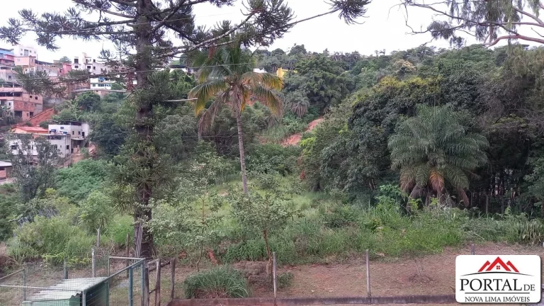Imagem Terreno a venda com 3.610 m², boa topografia para construção de prédio e com uma pequena área verde
