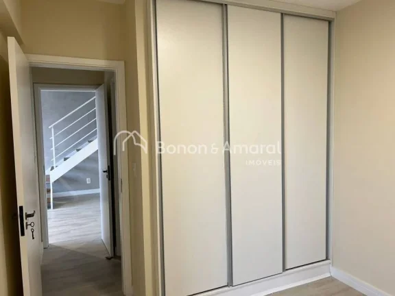 Imagem Cobertura com dois pisos duplex, recém reformada.

Próximo a supermercados (Taquaral e Dalben), ba...