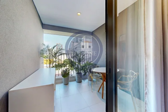 Imagem Studio à venda em Pinheiros, São Paulo-SP: 1 quarto, 2 salas, 1 banheiro, 28m² de área. Confira já!