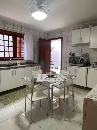 Imagem Casa com 2 Quartos à Venda, 273 m² em Parque Dom Henrique Ii - Cotia