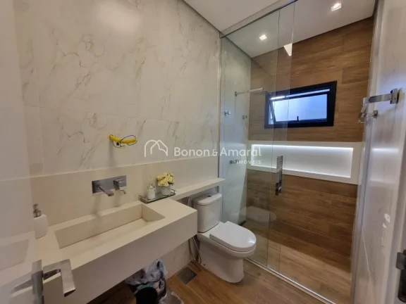Imagem Esta residência térrea é uma excelente oportunidade para quem busca conforto e praticidade. Com t...