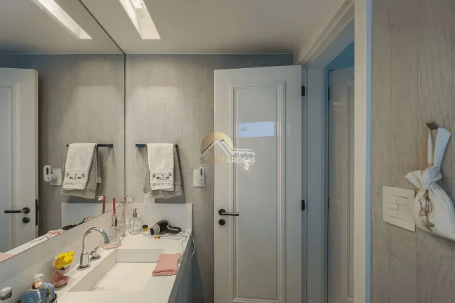 Imagem Vendo Apartamento com decoração de luxo na Graça: 108m², nascente, vista mar, porteira fechada, 2 s