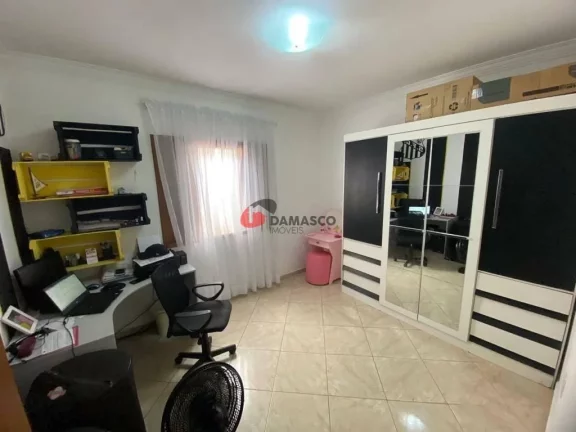 Imagem Casa à venda 2 Quartos, 1 Suite, 2 Vagas, 178M², Campestre, Santo André - SP