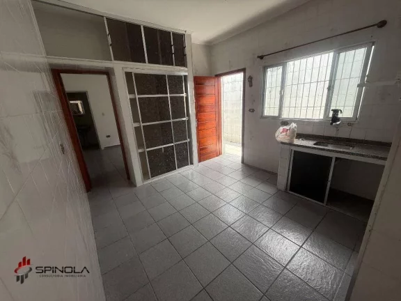 Imagem Casa com 2 dormitórios à venda, 80 m² por R$ 330.000,00 - Maracanã - Praia Grande/SP
