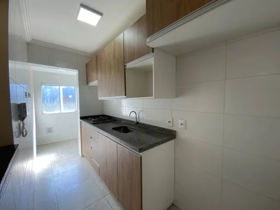 Imagem Apartamento com 2 dormitórios sendo uma suite e varanda na Vila Barão