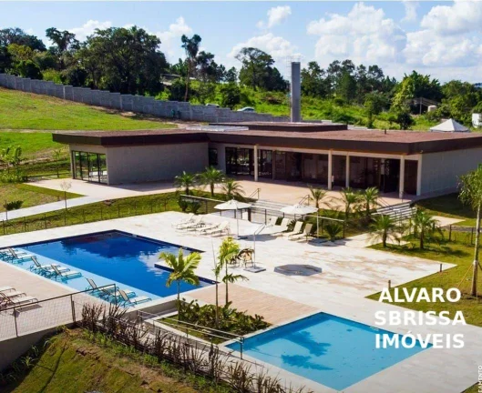 Excelente casa no nova com 3 dormitórios 1 suíte à venda com 450 m2 no Condomínio Residencial Una em Itu SP