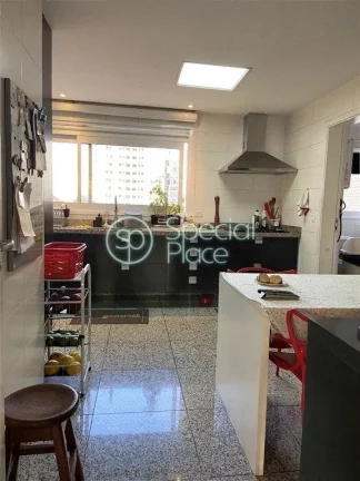 Imagem Apartamento em Perdizes com 226m² muita luz natural, amplo, ar condicionado, sala de estar e jantar...