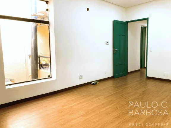 Imagem Pinheiros conjunto em sobreloja - 6 Salas - 3 Vagas - 130m²