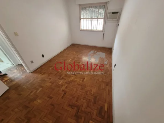 Imagem APARTAMENTO 02 DORMITÓRIOS + DEPENDÊNCIA DE EMPREGADA COMPLETA, R$450.000,00, GARAGEM FECHADA, ÓTIMA LOCALIZAÇÃO
