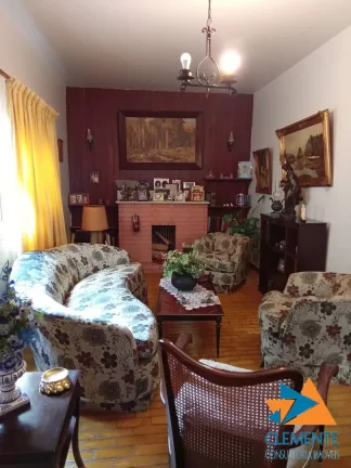 Imagem Casa com 6 quartos no Sion próximo da praça Nova York
