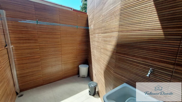 Imagem Casa com 4 dormitórios a venda na Praia da Enseada