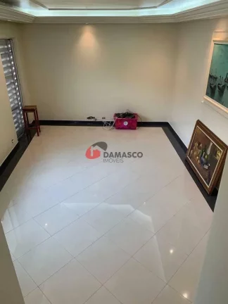 Imagem Sobrado à venda 3 Quartos, 1 Suite, 2 Vagas, 250M², Sítio da Figueira, São Paulo - SP