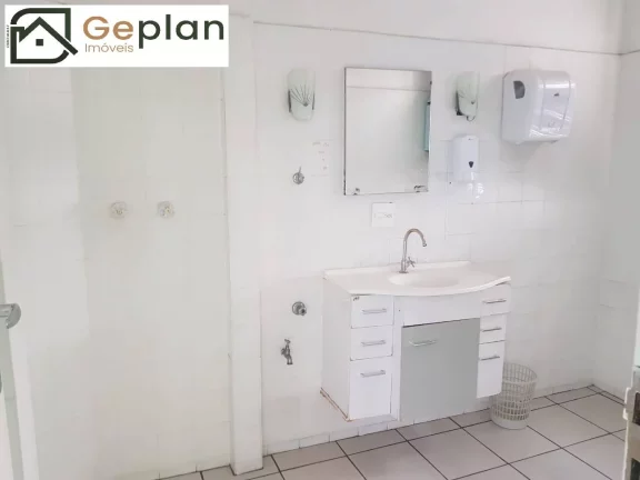Imagem Excelente, Conjunto Comercial, 4 Salas, 2 Banh, sem Vaga, 130m.