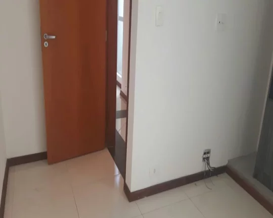 Imagem Aluguel de Casa com 2 Quartos e 1 Banheiro na Vila Santana, São Paulo-SP!