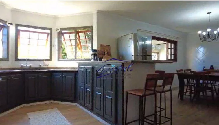 Imagem Casa com 6 quartos (4 suítes) à venda, 390 m²- Quebec Ville - São Roque/SP