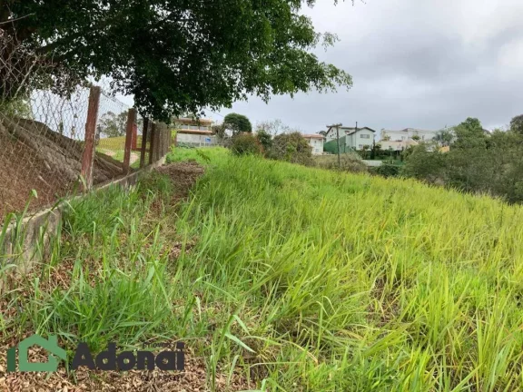 Imagem Terreno a venda com 1.026 m2 no Condomínio Serra dos Cristais,Ac, Carros