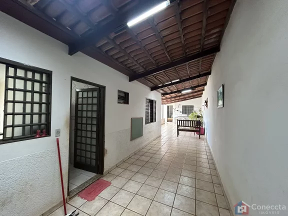 Imagem Casa com Piscina à Venda no Novo Horizonte – 3 Quartos e Espaço Gourmet!