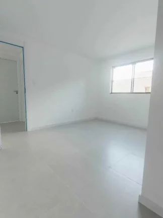 Imagem Apartamento com 2 dormitórios e 1 vaga de garagem em Navegantes/SC