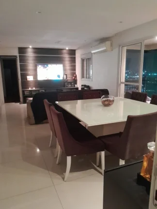 Imagem Apartamento 130M², 3Q, 1 Suíte, 2 Banheiros, 2 Vagas, 1 Depósito, Piscina, Churrasqueira, Piscina Aquecida, Espaço Gourmet, Salão de Festas.