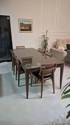 Imagem Casa com 3 dormitórios à venda, 195 m² por R$ 1.200.000 - Village Imperial - Itumbiara/GO
