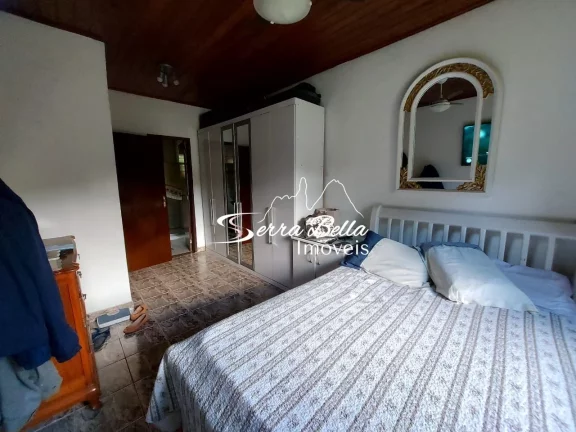 Imagem Casa com 3 dormitórios à venda, 160 m² por R$ 950.000,00 - Albuquerque - Teresópolis/RJ