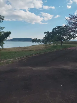 Imagem Rancho no Condomínio Pontal do Lago em Delfinópolis (MG)