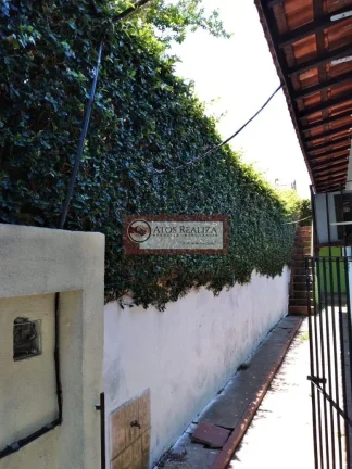 Imagem Casa térrea com edícula à venda em Jardim Esmeralda Região da Cidade Dutra SP. 300m², 3 dormitórios, 2 banheiros, 4 Vagas de garagem por R$800.000. Oportunidade!