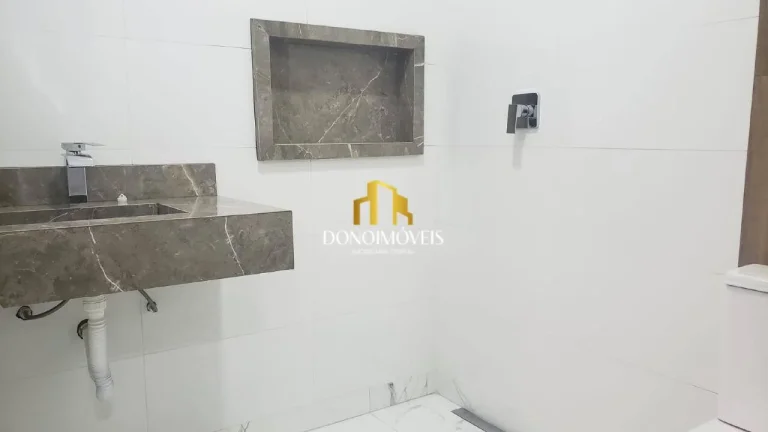 Imagem Sobrado novo a venda 182m²