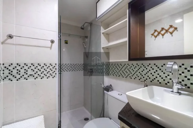 Imagem Apê Reformado 2 dorm 1 vg perto metro
