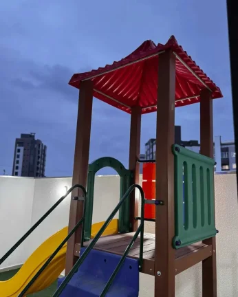 Imagem Apartamento Mobiliado com 2 Dormitórios sendo 1 Suíte na Anita Garibaldi em Joinville - SC