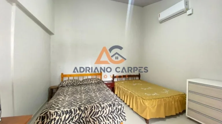 Imagem ALUGUEL Temporada Casa com 4 dormitórios no Bairro Armação - Penha - SC