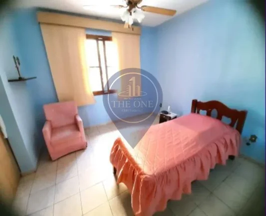Imagem Imóvel de Luxo no Cambuci: Casa à Venda com 4 Quartos, 1 Suíte, 2 Salas, 4 Banheiros, 10 Vagas de Garagem e 292m² de Área.