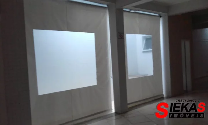 Imagem Salão para locação em São Paulo-SP, bairro Chácara Cruzeiro do Sul: 1 sala, 2 banheiros, 125m² de área!